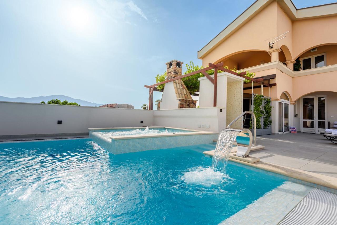 Neretva Valley Apartments - Heated Pool Меткович Екстер'єр фото